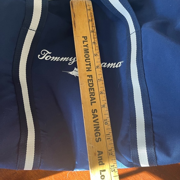 New Tommy Bahama duffle bag! - Picture 5 of 7
